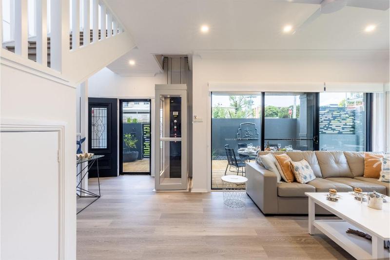 Beach Haven 3a Messines Street 4 Minute walk to the beach Wifi Air Con - image 18