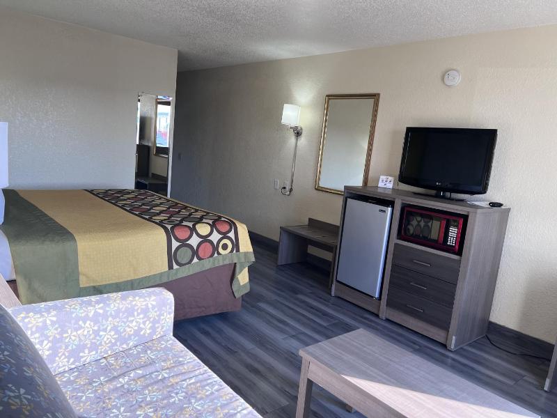 Business King Room - Non-Smoking image 2