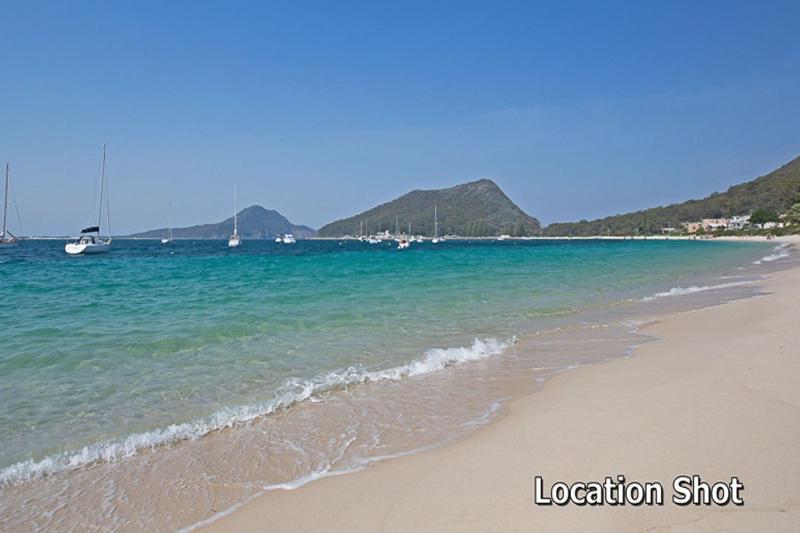 Beach Haven 3a Messines Street 4 Minute walk to the beach Wifi Air Con - image 43