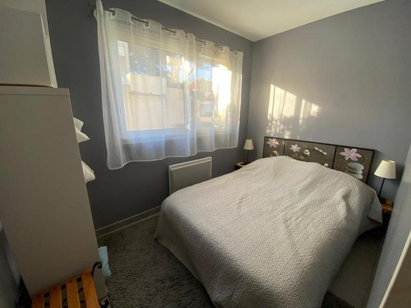 Appartement en rez-de-jardin à 100m de la plage avec terrasse et parking - image 9