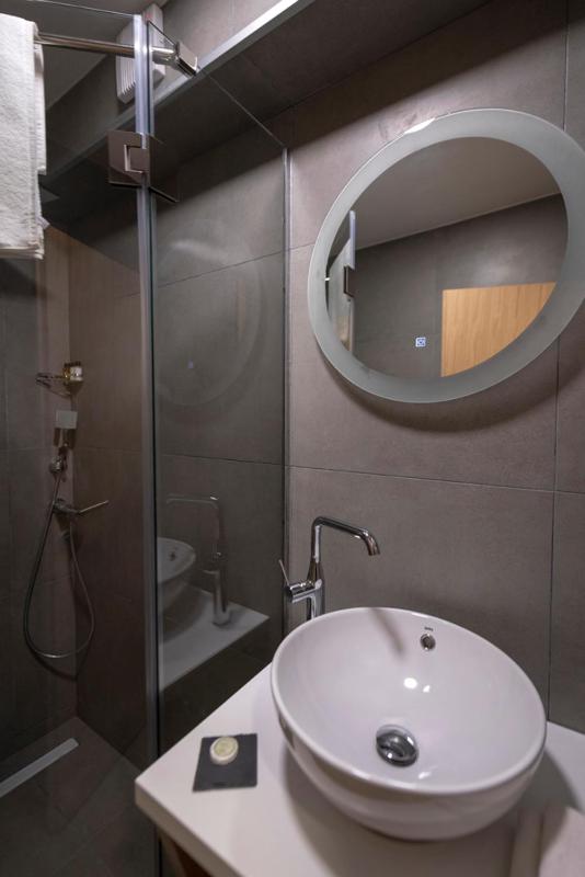 Budget Single Room image 3