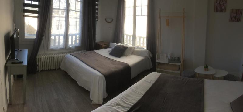 Quadruple Room image 2