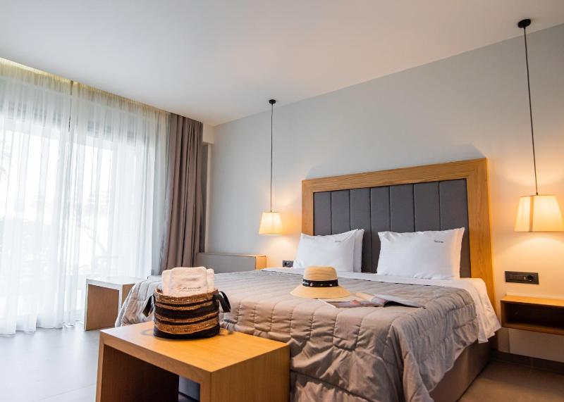 Superior Double Room image 2