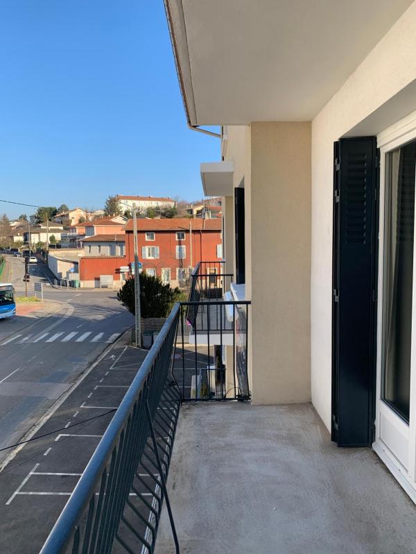 Double Room with Street View image 4