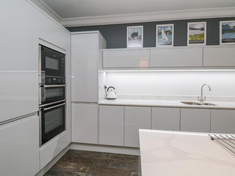 Lake House Loft - image 28