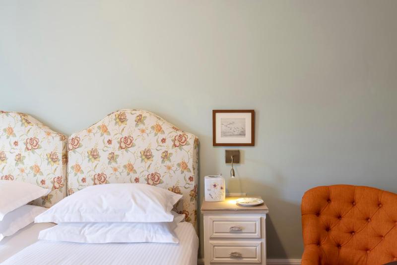 Superior One-Bedroom Apartment image 1