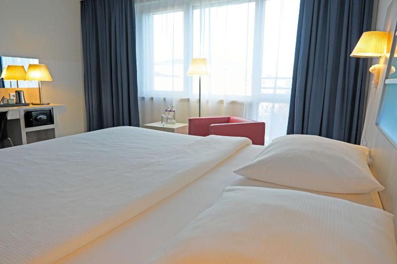 Standard Room image 1