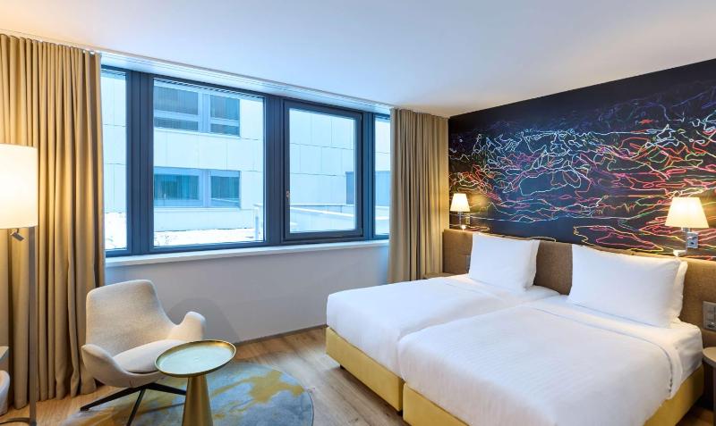 Standard Room image 4