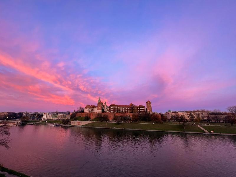 Double or Twin  Room with Wawel Castle View image 4