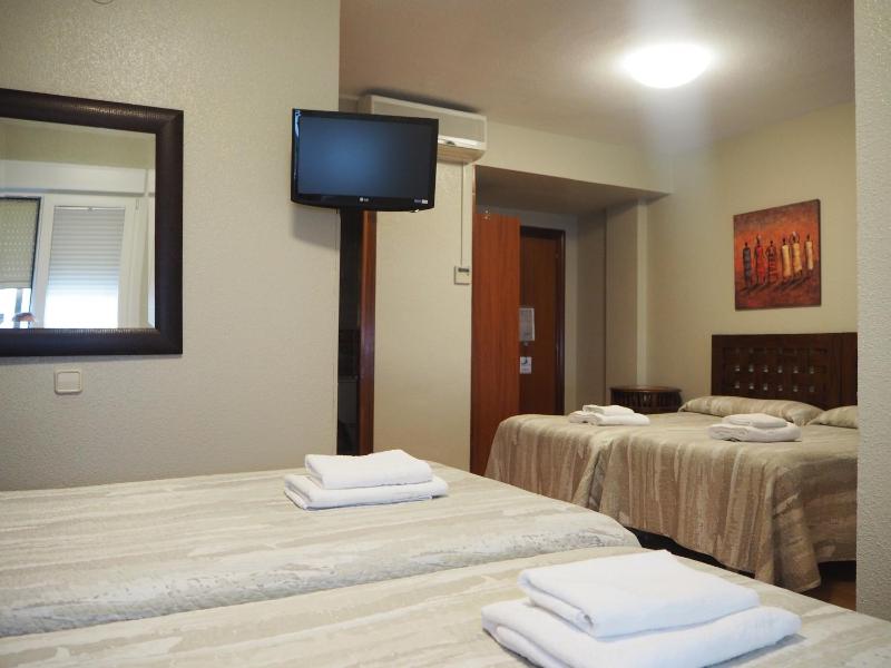 Quadruple Room image 1