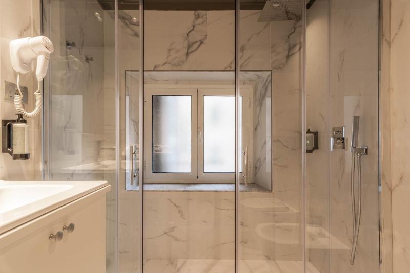 HNN Luxury Apartments - image 32
