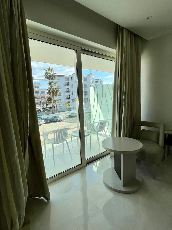 Standard Double or Twin Room with Inland View image 1