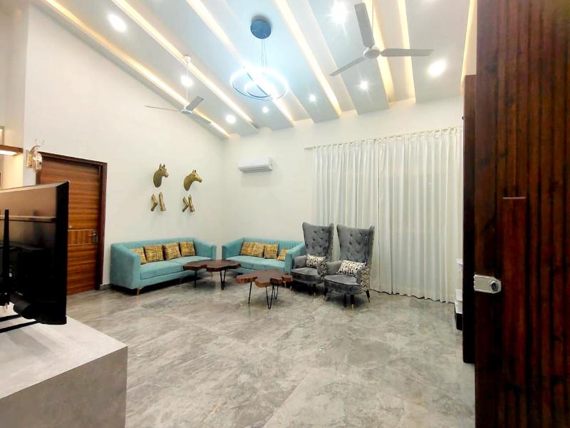 Shaw Estate- Near Expo Mart Mehra Farm - image 21