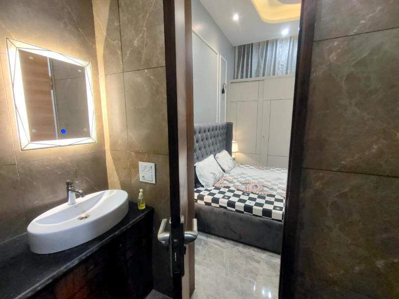 Shaw Estate- Near Expo Mart Mehra Farm - image 45