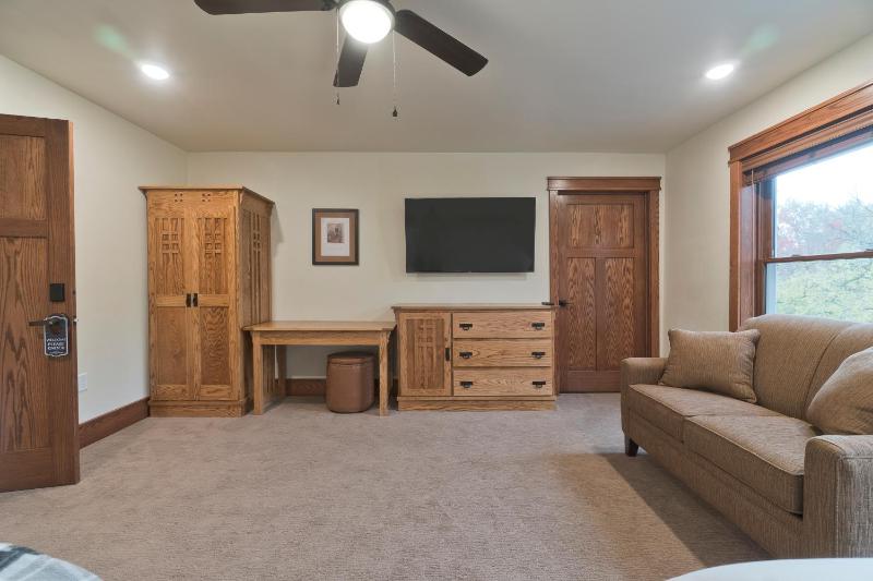 Double Room image 3