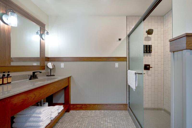 Double Room with Private Bathroom image 3