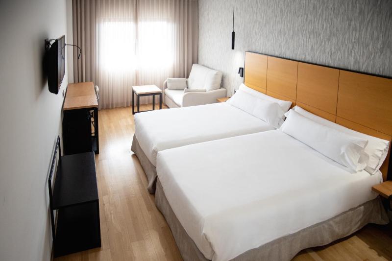 Twin Room for 1-2 people image 3