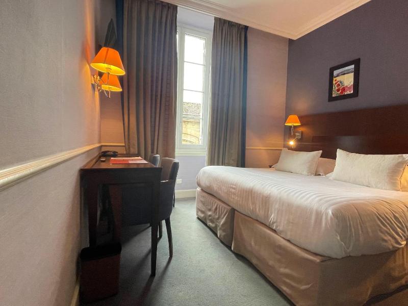 Standard Double Room image 1