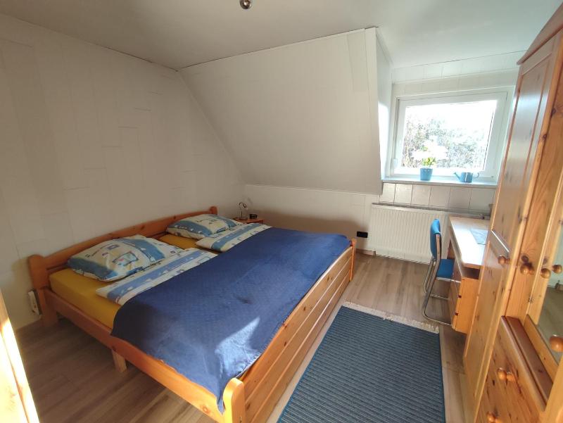 Two-Bedroom Apartment (Pets allowed) image 2