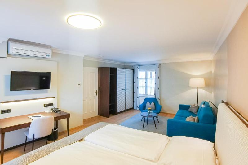 Hotel Elefant - image 10