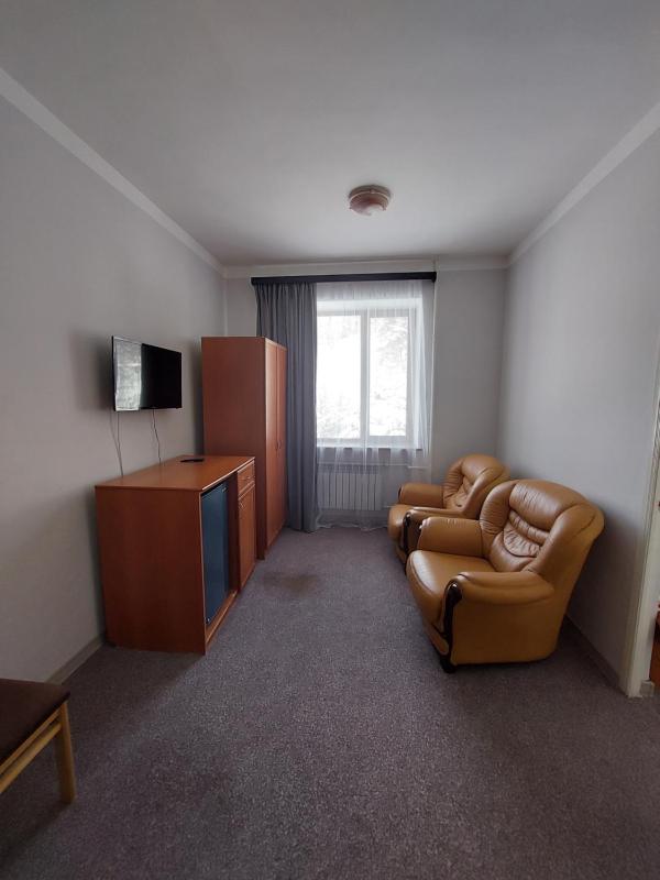 Deluxe Twin Room image 4