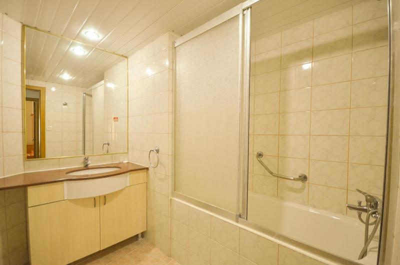 One-Bedroom Apartment (4 Adults) image 2