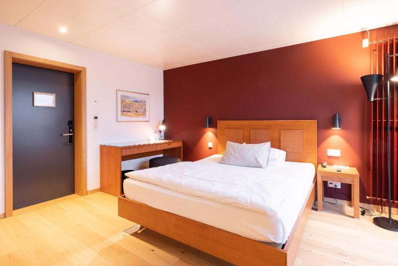 Comfort Double Room with Balcony image 4