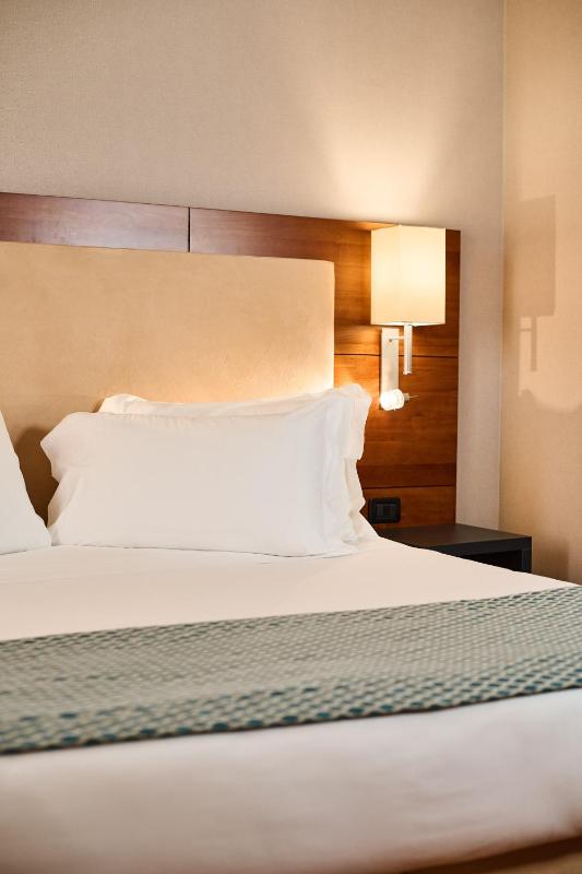 Superior Double Room image 1
