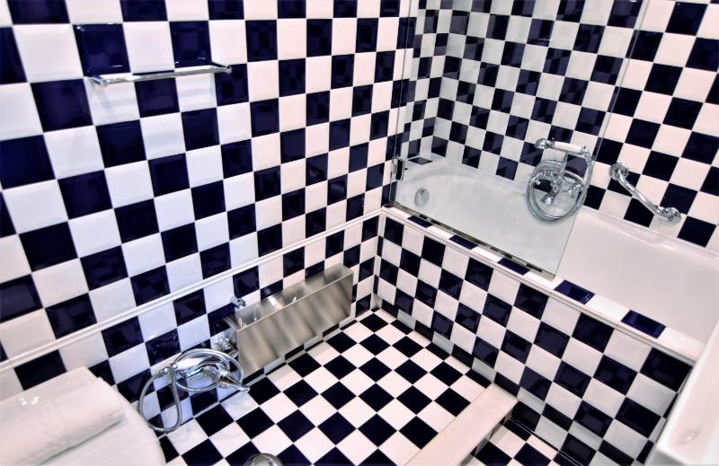 Studio - Split Level image 4