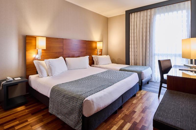 Triple Room - Disability Access image 1