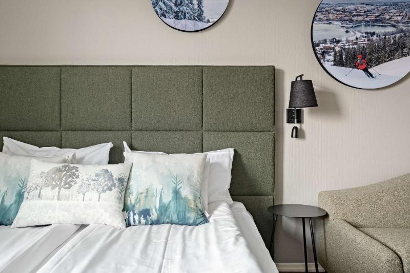 Queen Room with Sofa Bed image 4