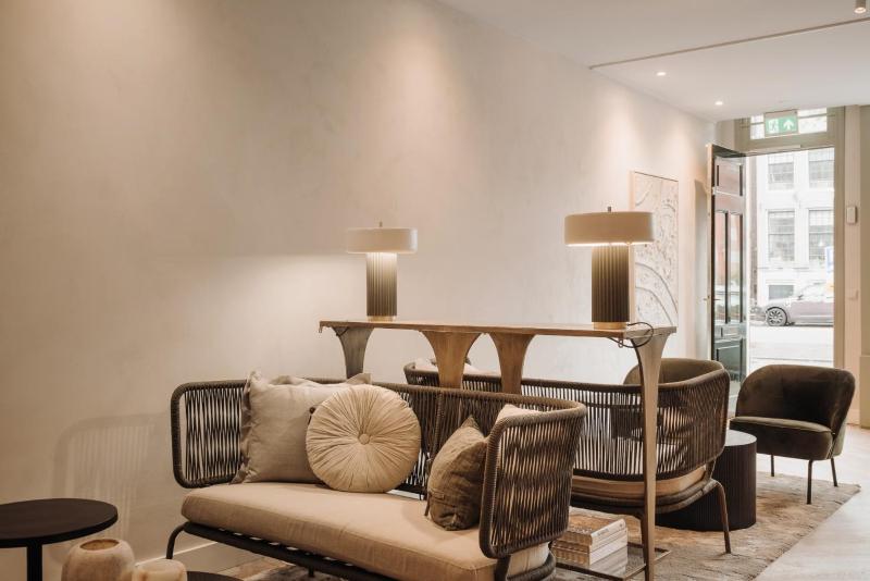 Adam Suites Hotel - image 4