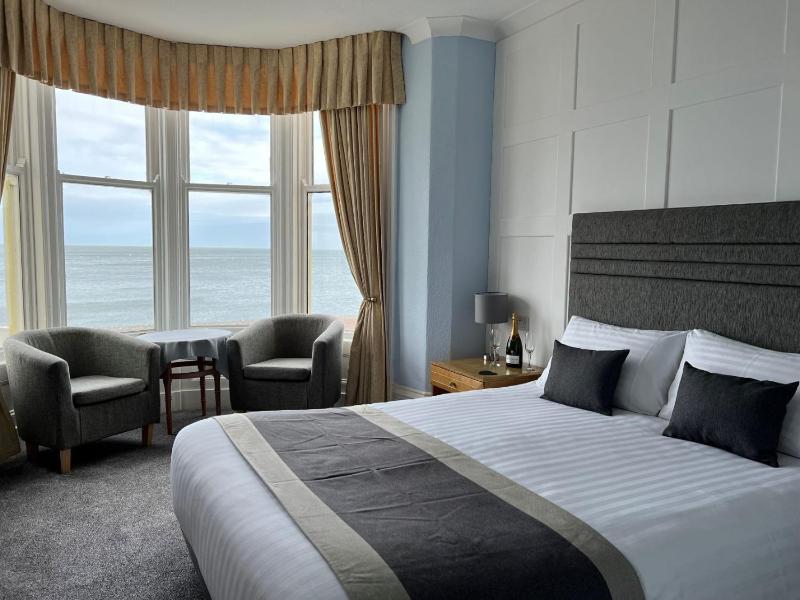 Superior Double Room image 1