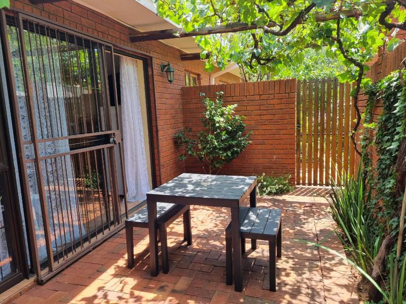 Camelia Guest House - image 11