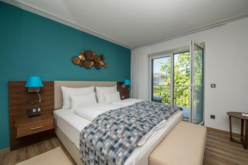 Double Room with Balcony image 1