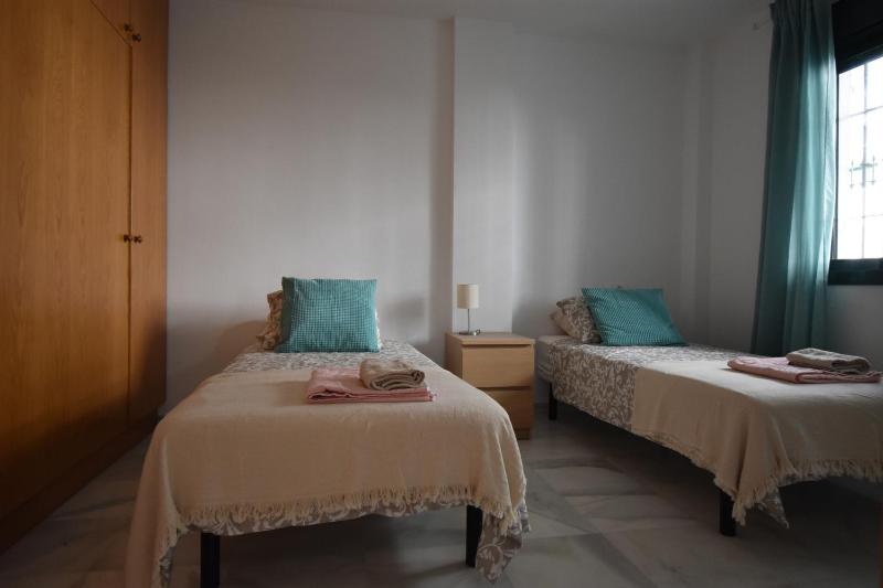 Pueblo Torrequebrada Benalmadena 2 Bed Apt - image 29