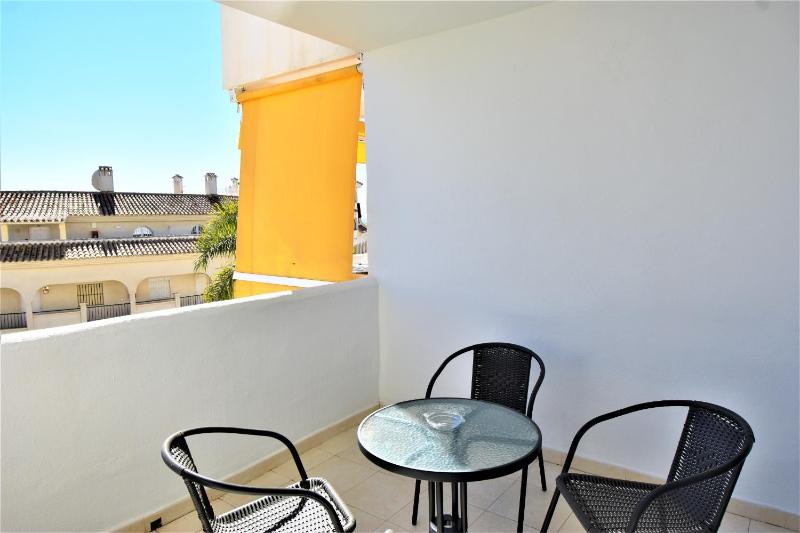 Pueblo Torrequebrada Benalmadena 2 Bed Apt - image 12