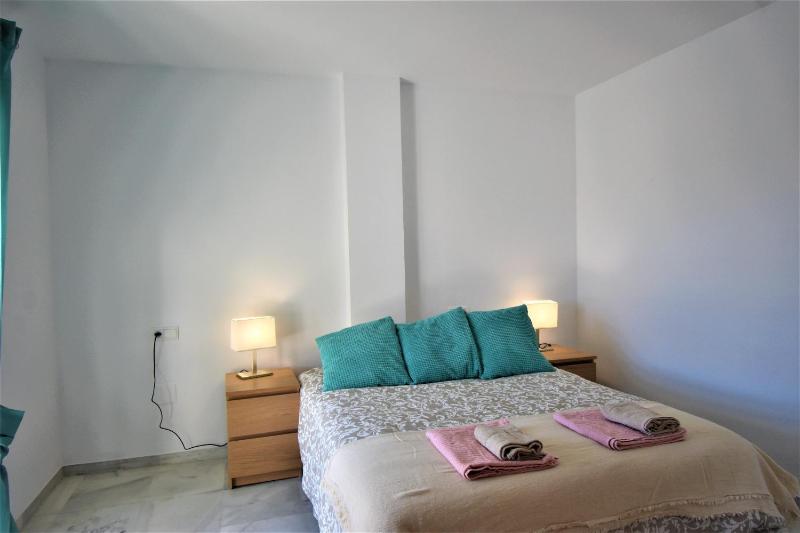 Pueblo Torrequebrada Benalmadena 2 Bed Apt - image 10