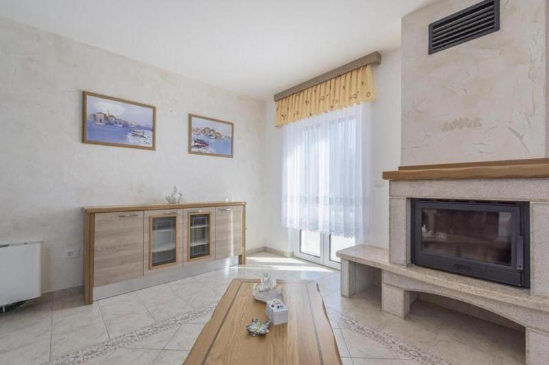 Villa image 4