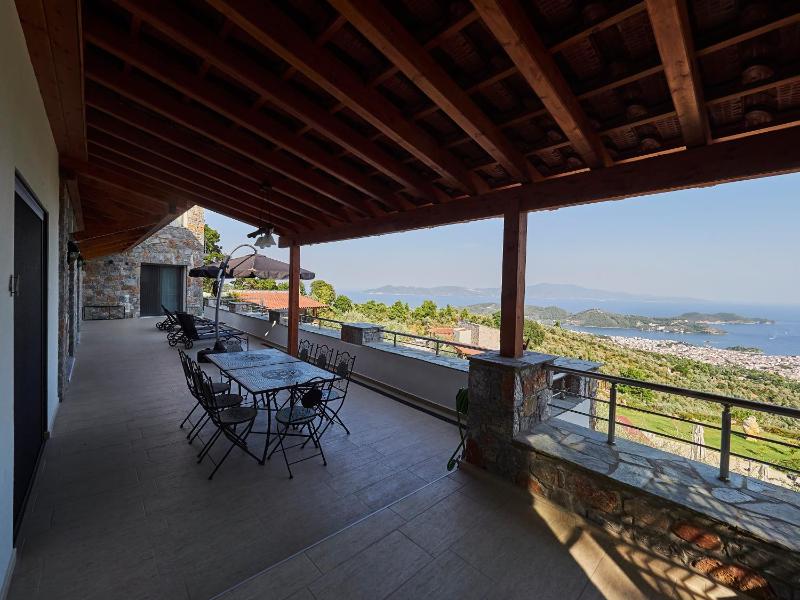 Sky Sea Resort & Villas - image 22