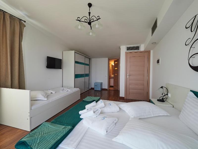 Sky Sea Resort & Villas - image 42