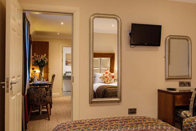Quadruple Room image 1