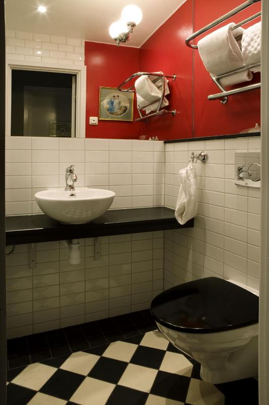 Double Room image 2