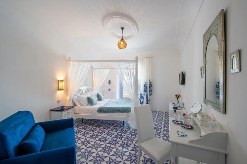 Junior Suite with Private Pool image 3