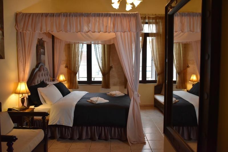 Odos Oneiron Boutique Hotel - image 6