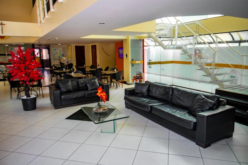 Hotel Piramide Pituba - Rua Pernambuco - image 15