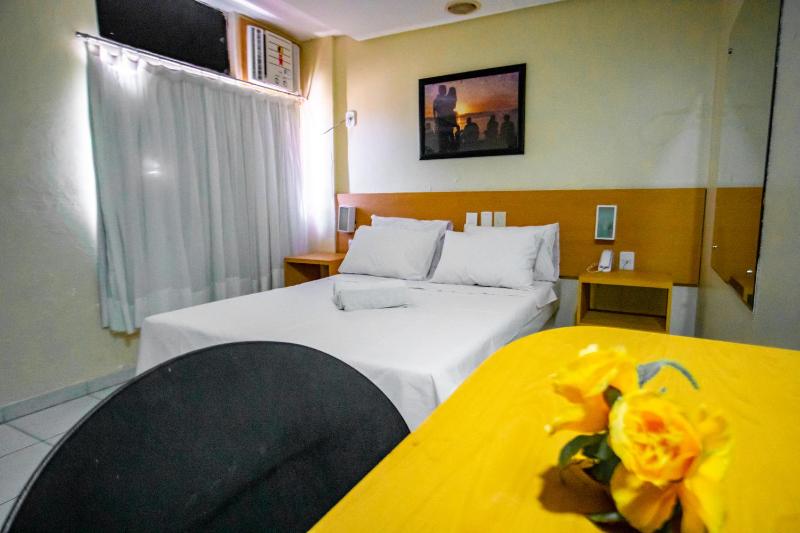 Hotel Piramide Pituba - Rua Pernambuco - image 2