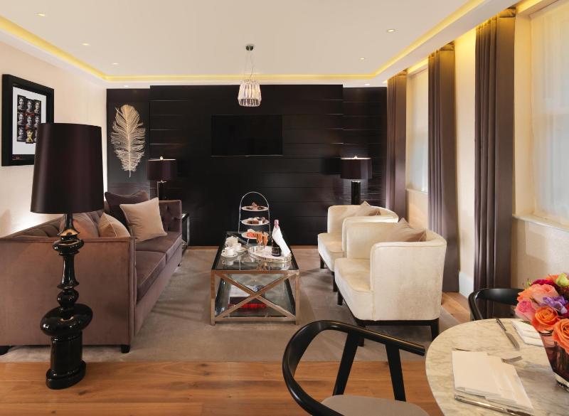 One Bedroom Suite  image 4