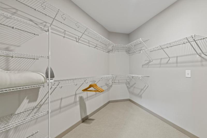Premium One Bedroom Apartment image 3