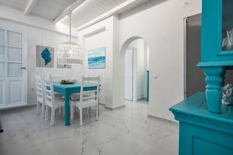 Turquoise 3 Bedroom Sunset & Sea View Villa with Private Pool & Hot Tub image 3